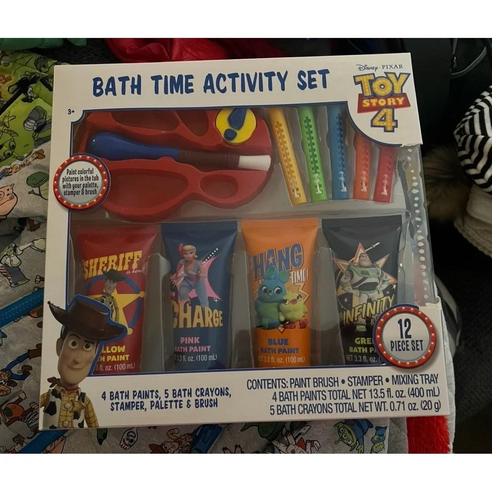 Disney Pixar Toy Story 4 Bath Time Activity Set Paint Crayons Brush NEW OPEN BOX